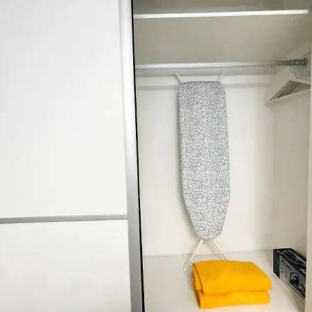Pool View Apartment *